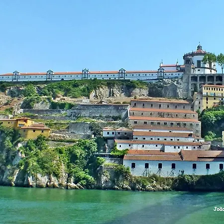 Lovely Miradouro * Oporto
