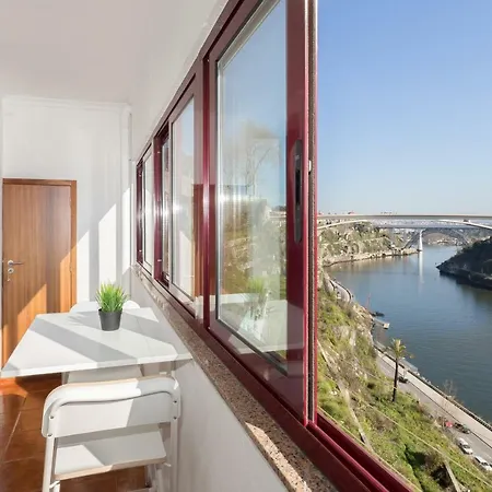 Lovely Miradouro Appartement *